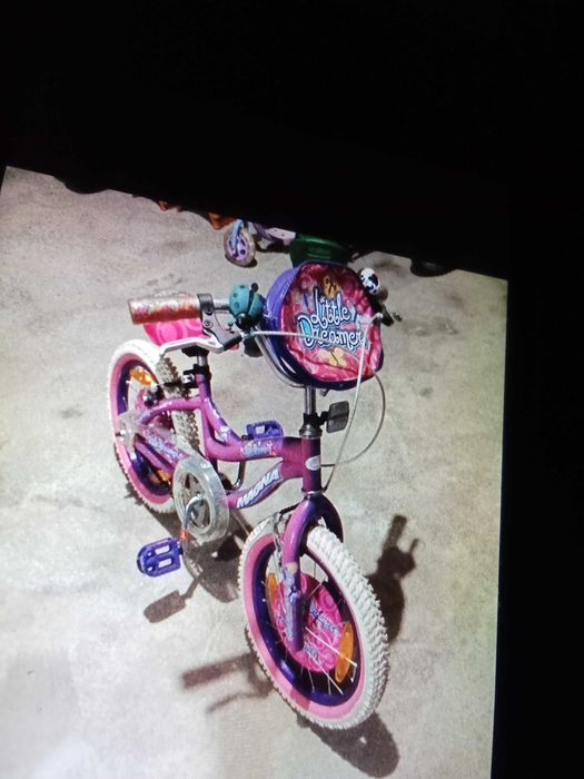 Bicicleta de cor de rosa muito bom estado para menina