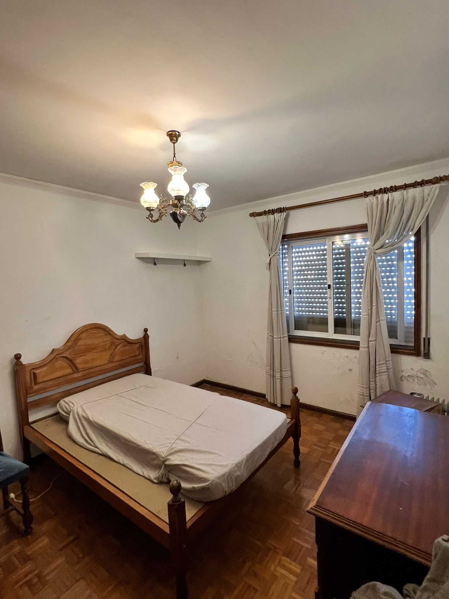 Apartamento T2 em S. João da Madeira (108,5 m2)