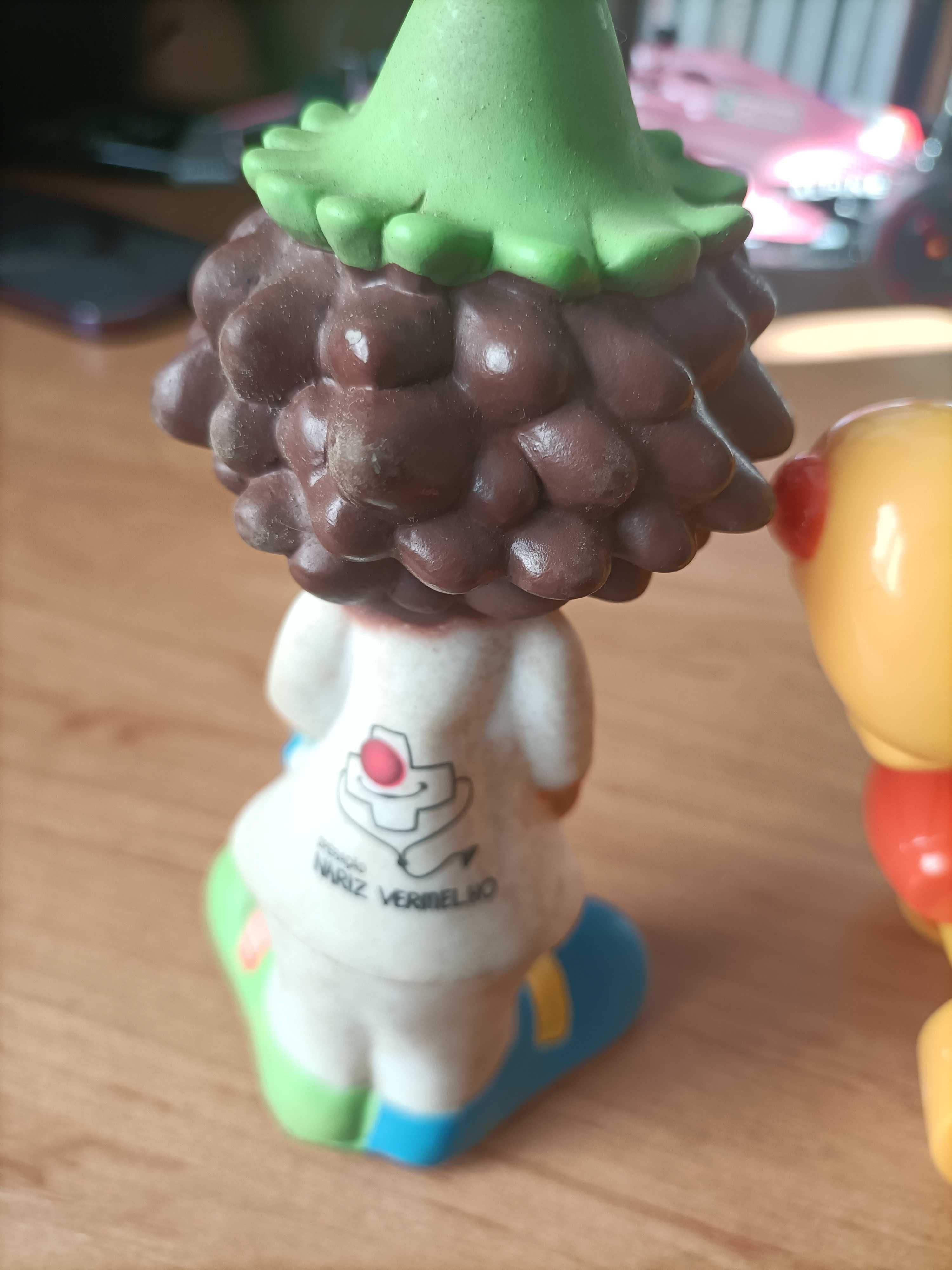 2 brinquedos bebé