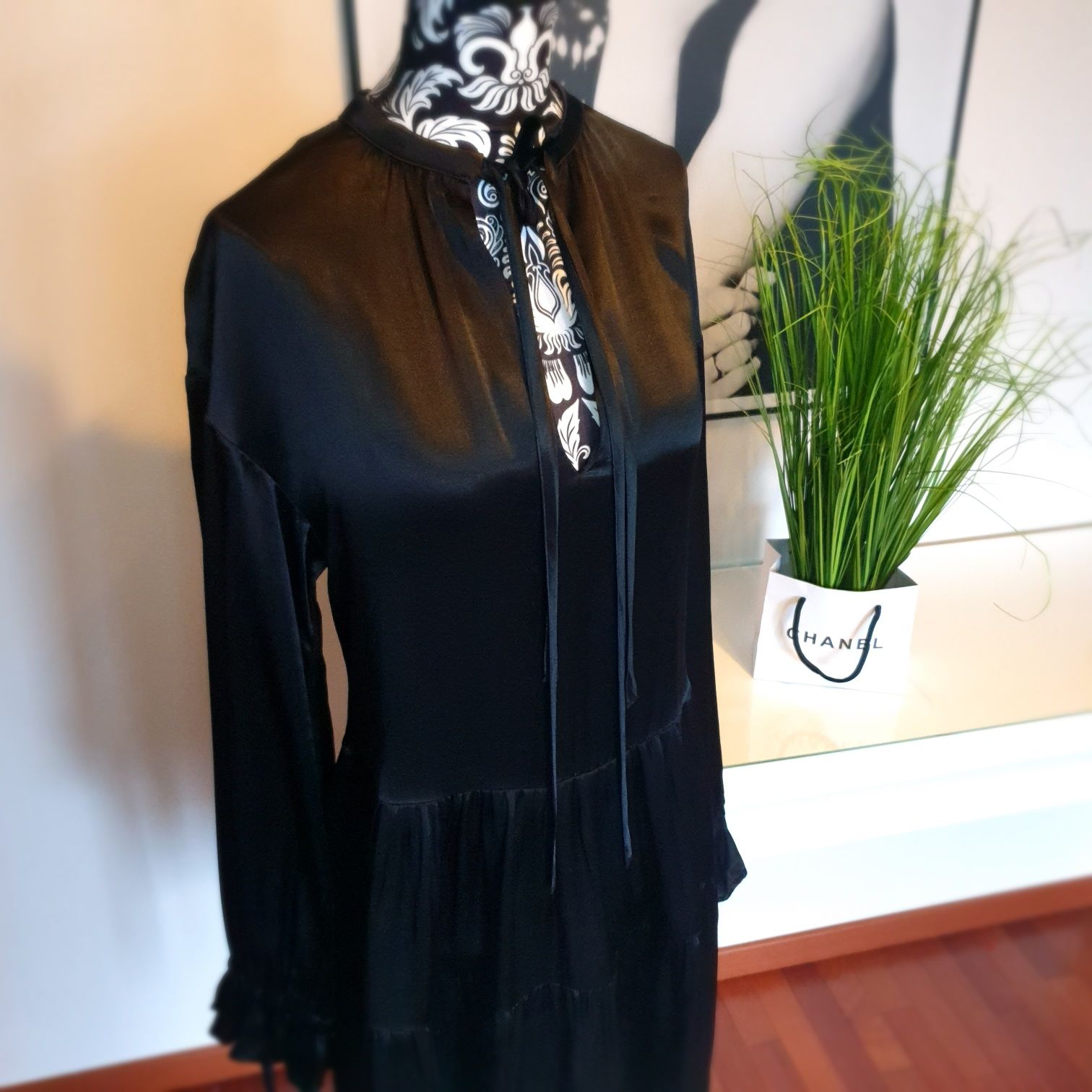 Sukienka mała czarna elegancka princeska koktajlowa H&M r.xs/34 Nowa