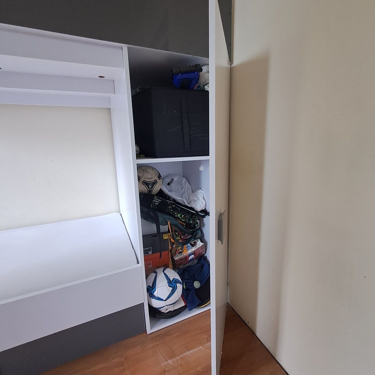 Łóżko młodzieżowe piętrowe z szufladą i szafą