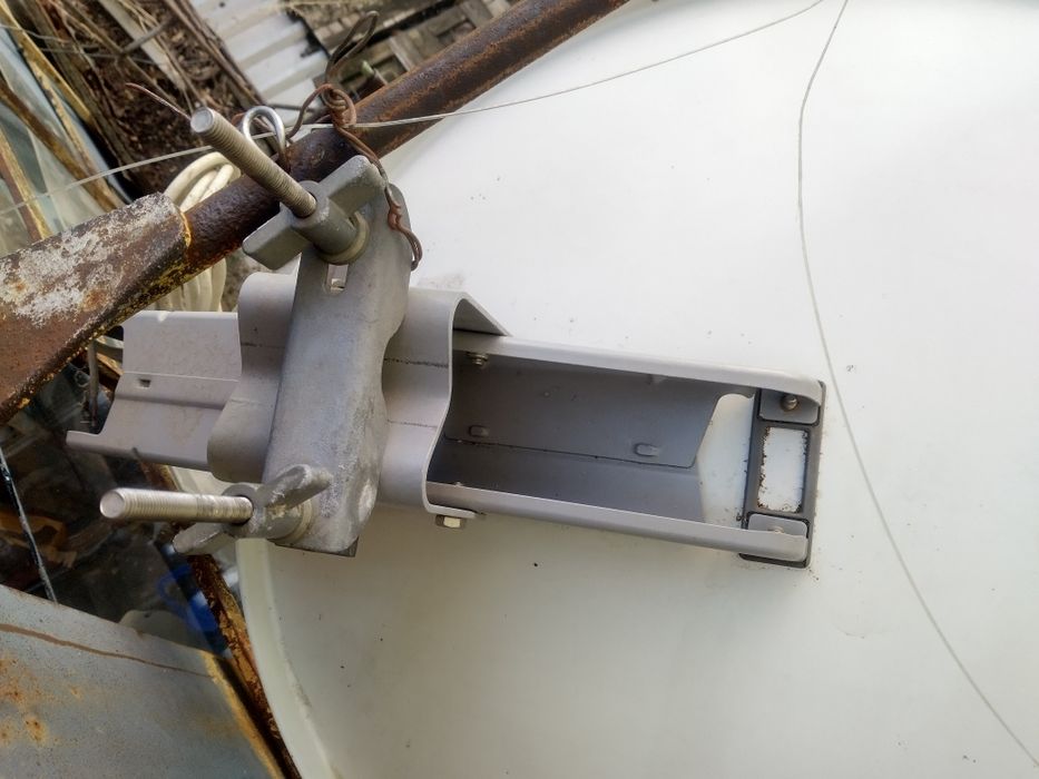 Спутниковая антенна тарелка 70 см с приемником и кронштейном