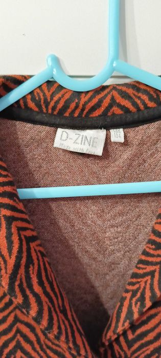 Sprzedam żakiet dla dziewczynki 110-116.