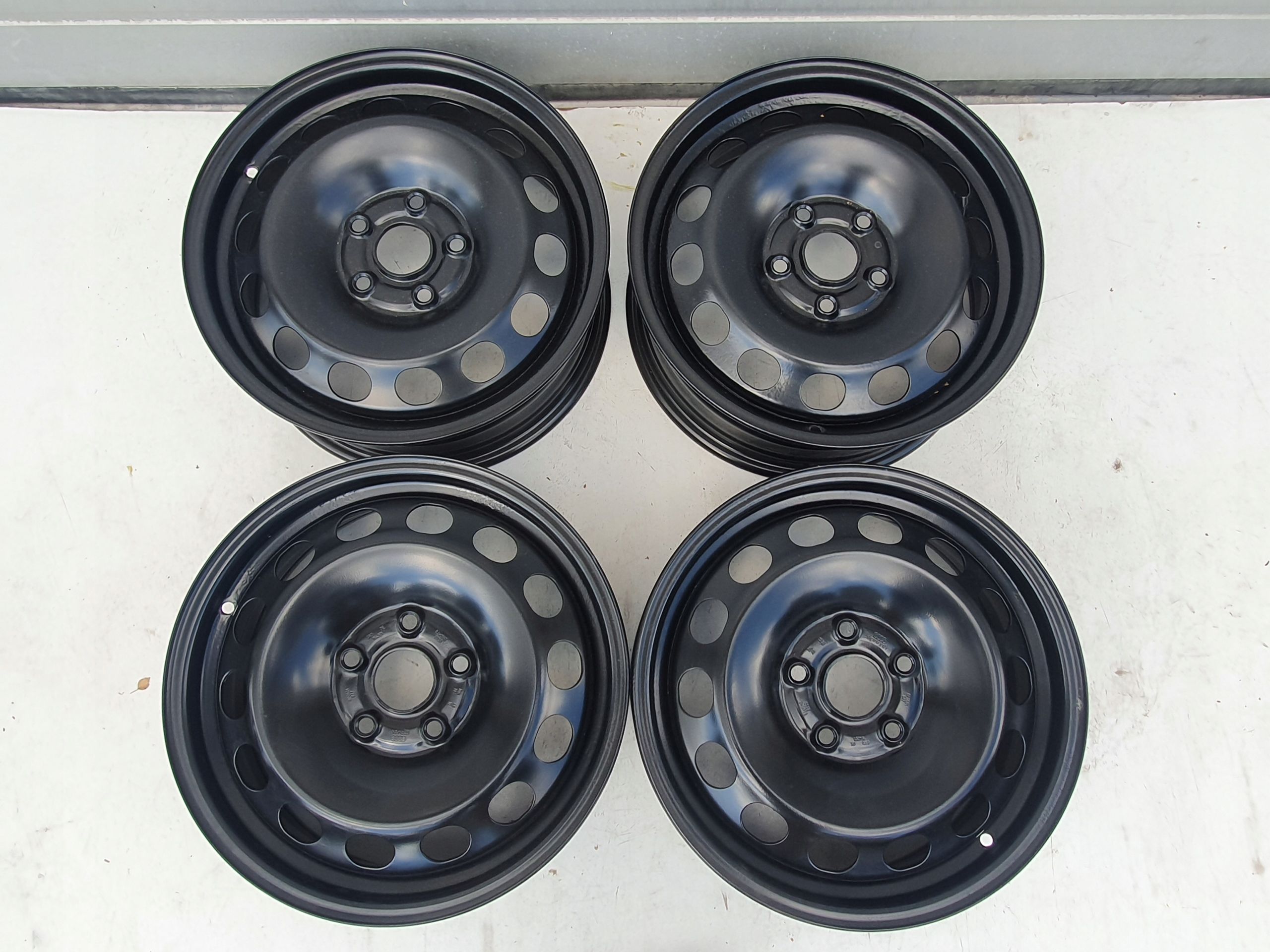 VW Golf Audi A3 Skoda Octavia Seat Leon 5x112 ET50