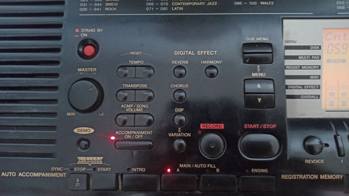 Yamaha psr 630 + stojak na nuty + stojak na keyboarda + zasilacz + pok