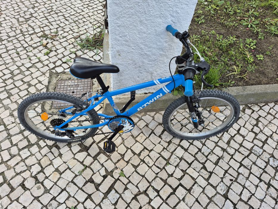 Bicicleta B'TWIN roda 20