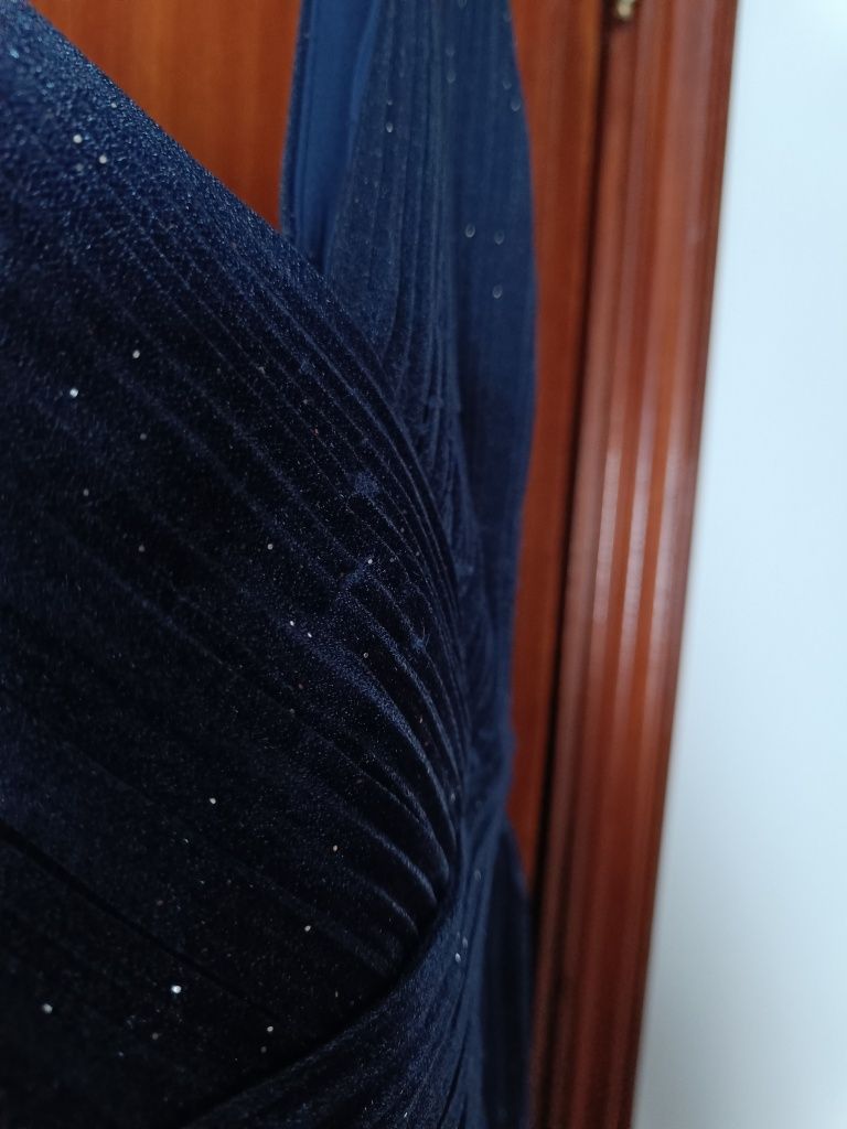 Vestido de cerimónia novo azul marinho com brilhantes.