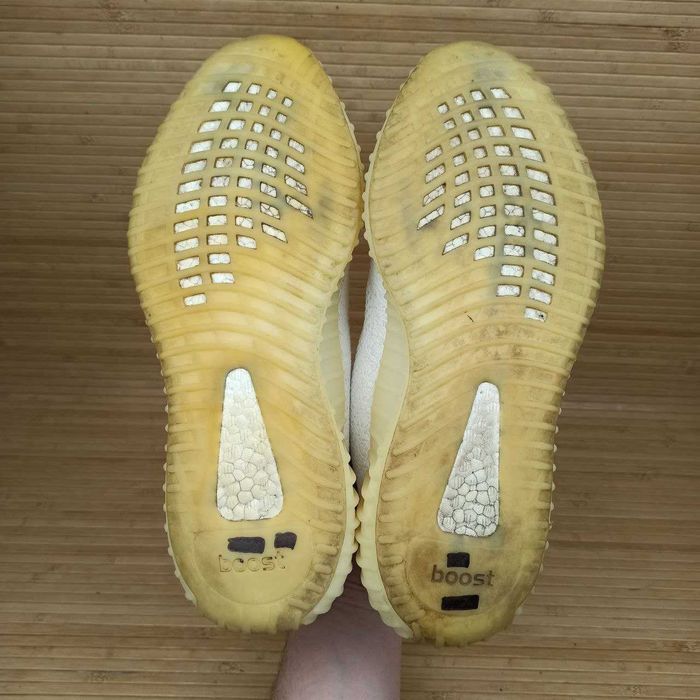 Кросівки Adidas Yeezy Boost 350 V2  Розмір 43 (27,5 см.)