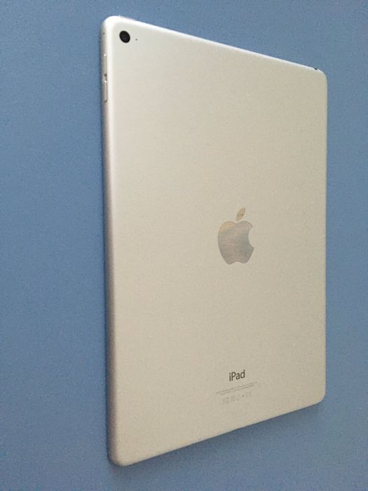 Планшет Apple Ipad Air 2 64Gb Wi-fi