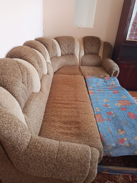 Кутовий м'який диван під реставрацію