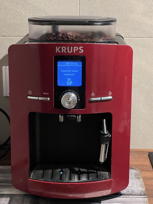 Ekspres ciśnieniowy Krups EA8255 czerwony