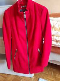 Czerwony płaszcz 36
