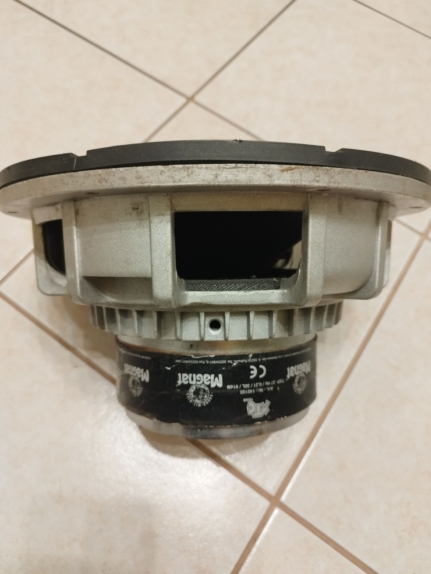 Głośnik niskotonowy subwoofer Magnat XTC 1000