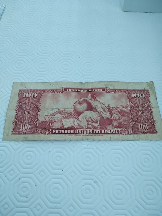 Nota de 100 cruzeiros. Artigo autêntico.