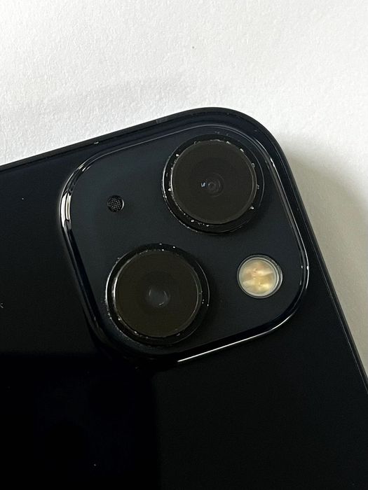 iPhone 13 - 128 GB - Preto (Meia-noite)