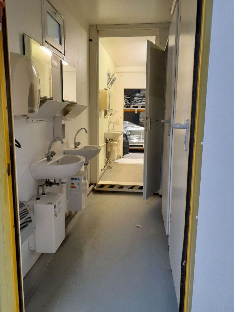 Kontener Sanitarny 6m.x2.5m WC, Damsko/Męski z podgrze. Wody i ogrzew.