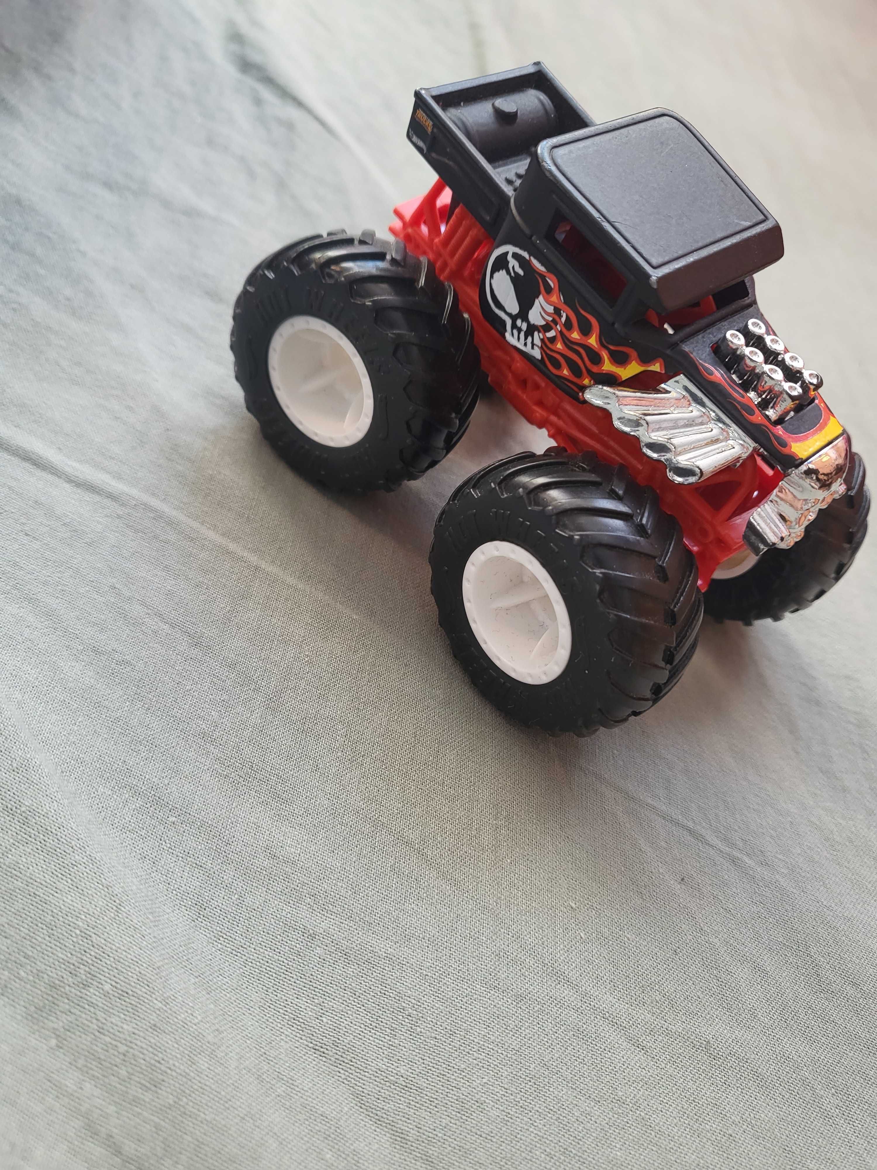 Hot wheels monster truck arena