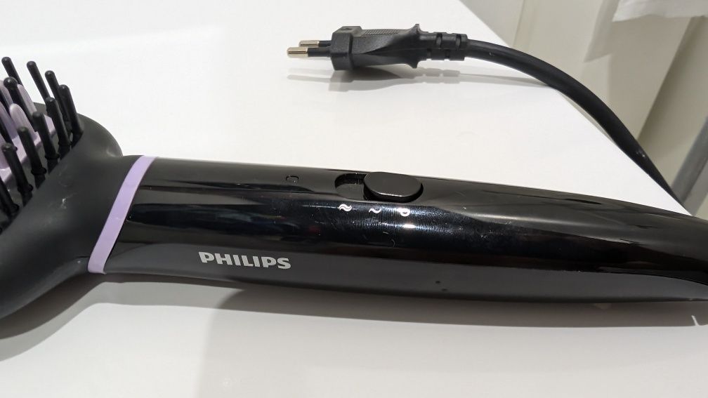 Escova alisadora aquecida Philips