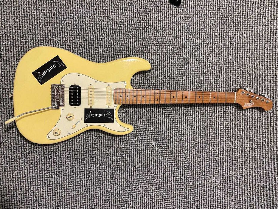 Gitara Jet 400 w zestawie piecyk,kabel i pasek