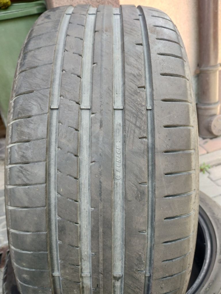 Opony Dunlop 235/45R18 letnie