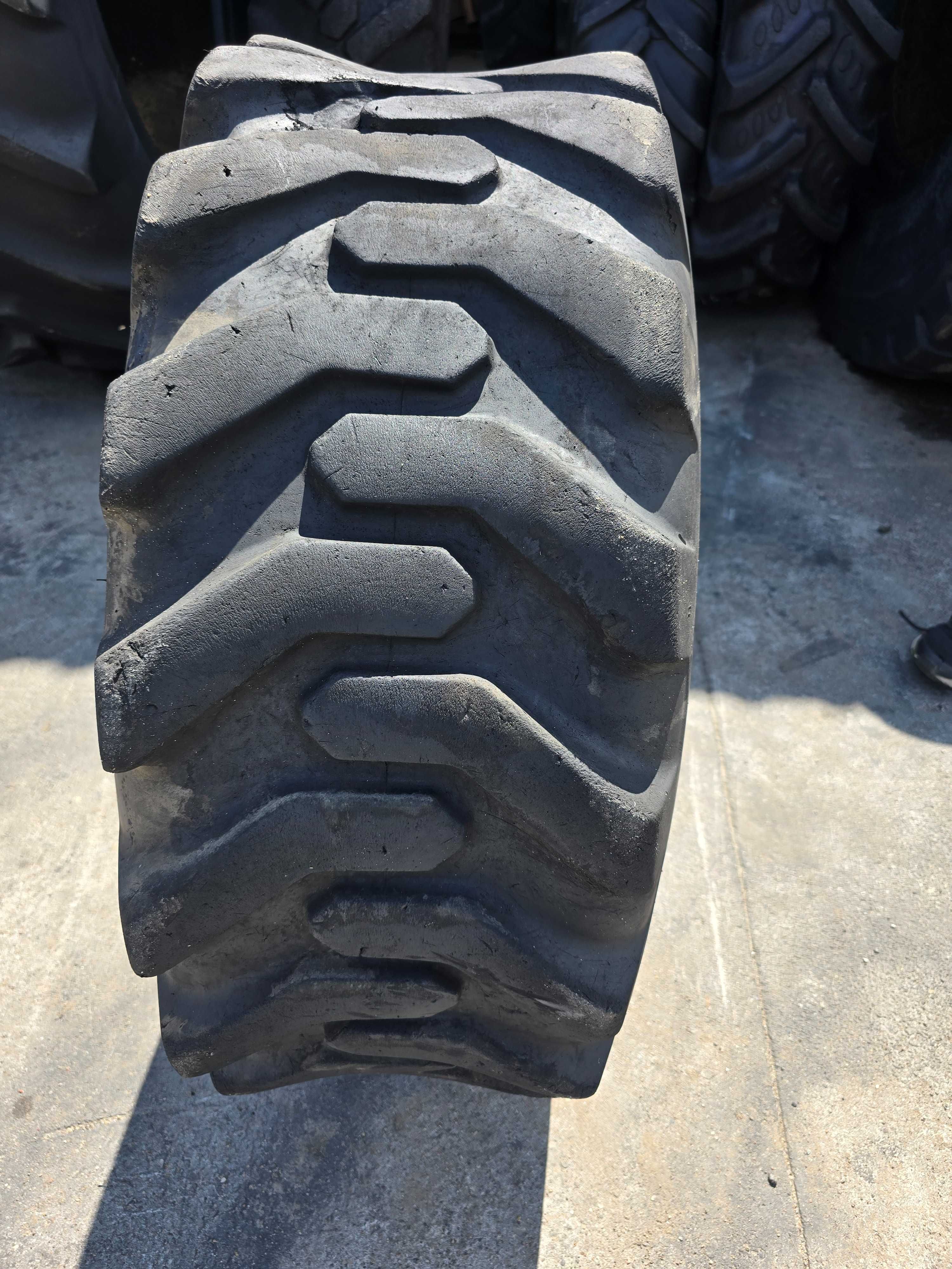 12.5R18 Camso  AllTerrain JJ52
