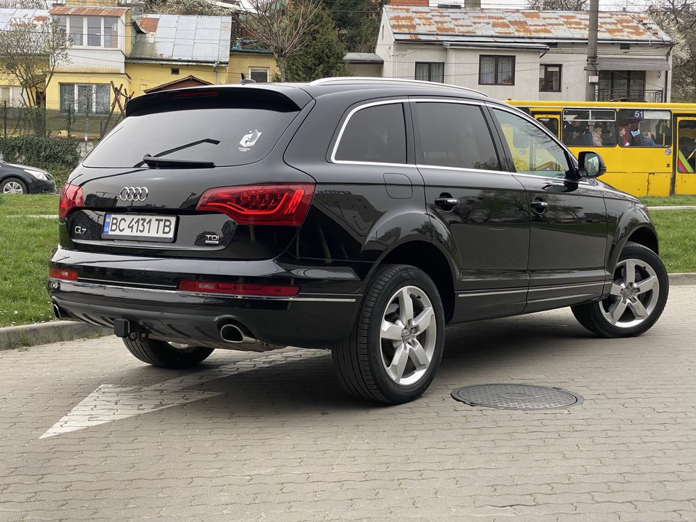 AUDI Q7 Premium plus