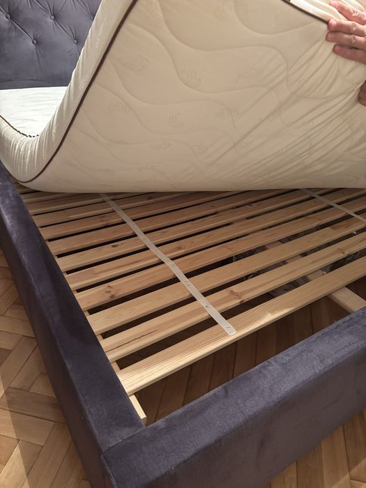 Łóżko pikowane GRANDA 140x200 BRW