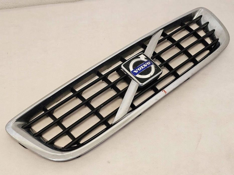 Grill atrapa volvo V50 S40 lift 2007-2012 30744915