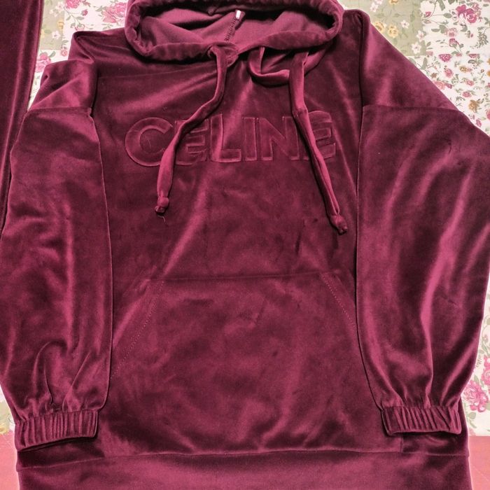 Продам велюровый костюм