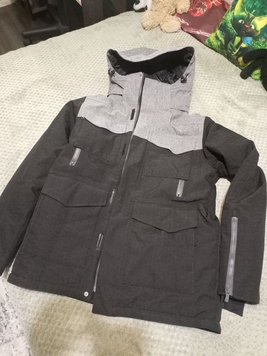 Чоловіча зимова куртка розмір L