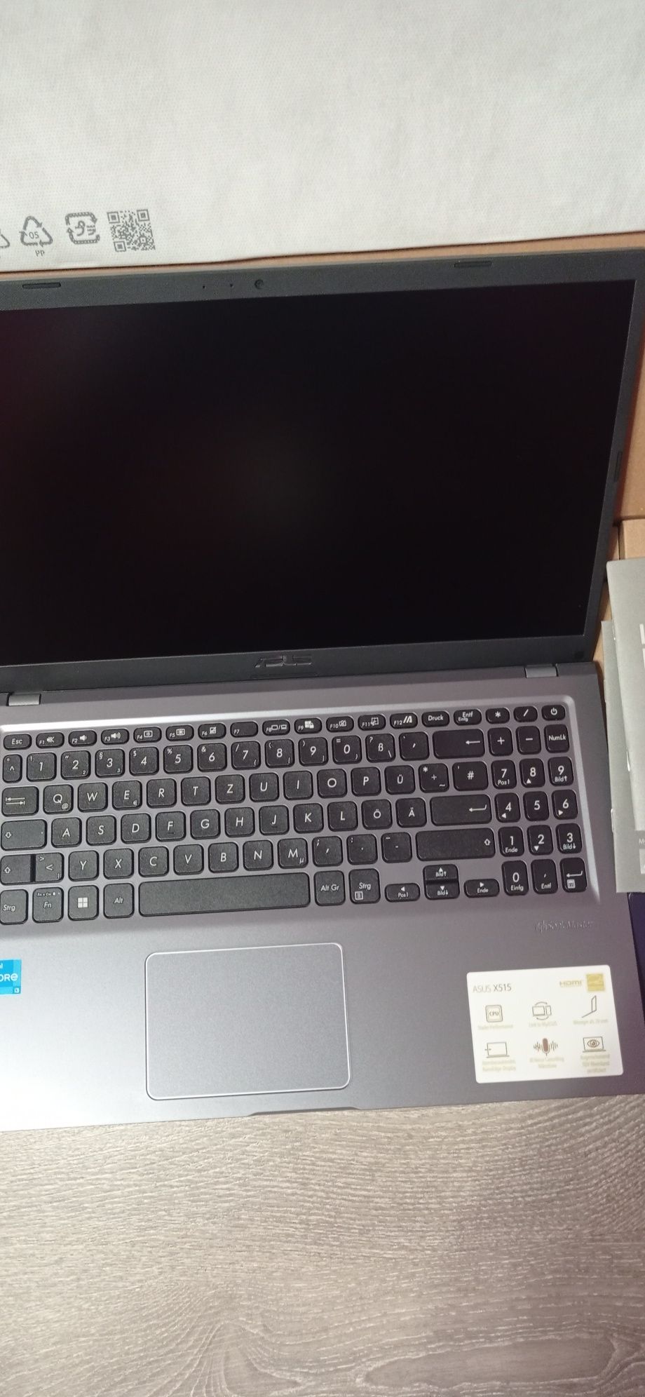 Ноутбук ASUS F515E, новый.