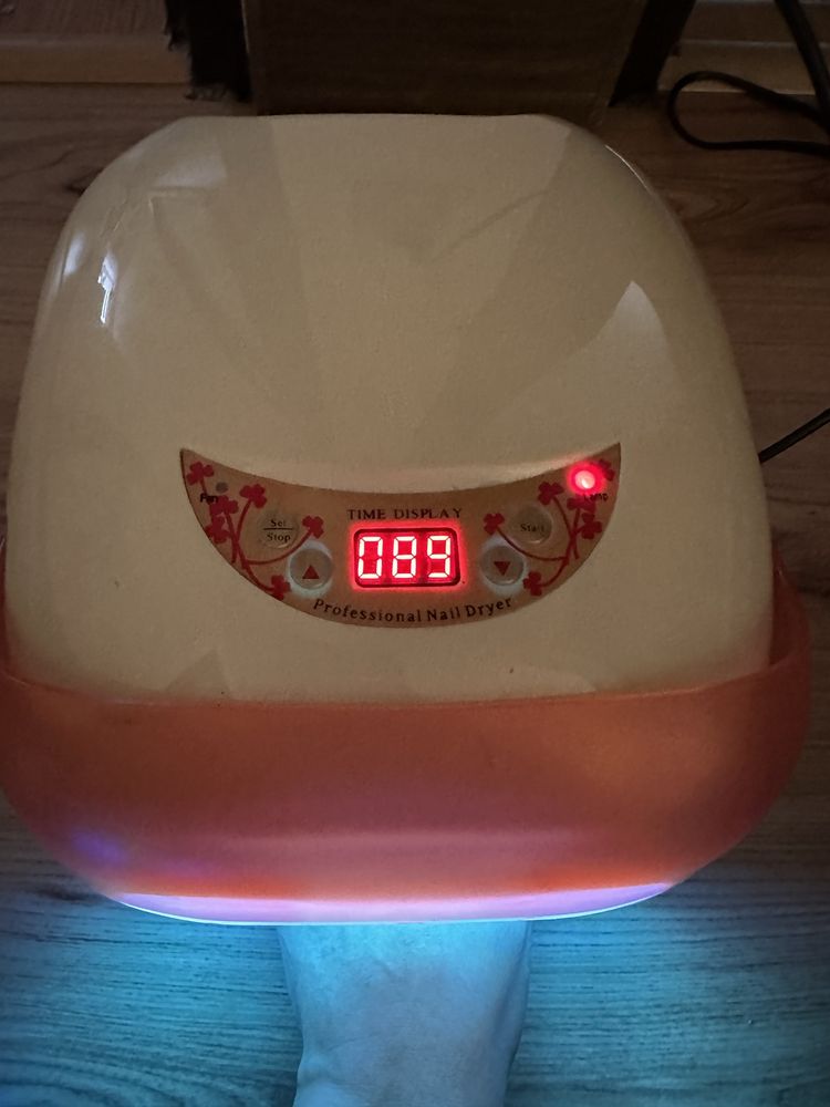 Lampa UV do paznokci manicure hybrydowy