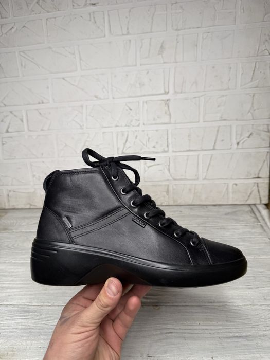 Женские кожаные полуботинки ecco gore-tex 38 размер