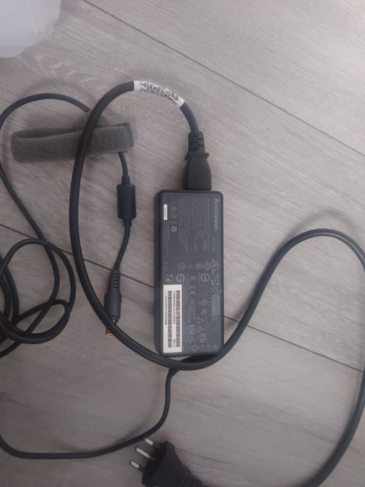 Ładowarka Lenovo