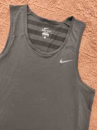 Nike T-shirt damski M / L  Dri fit