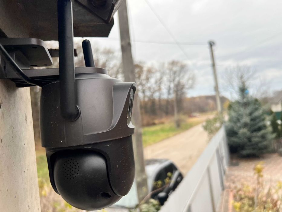 ТОР  вулична подвійна wi fi камера. Поворотна камера