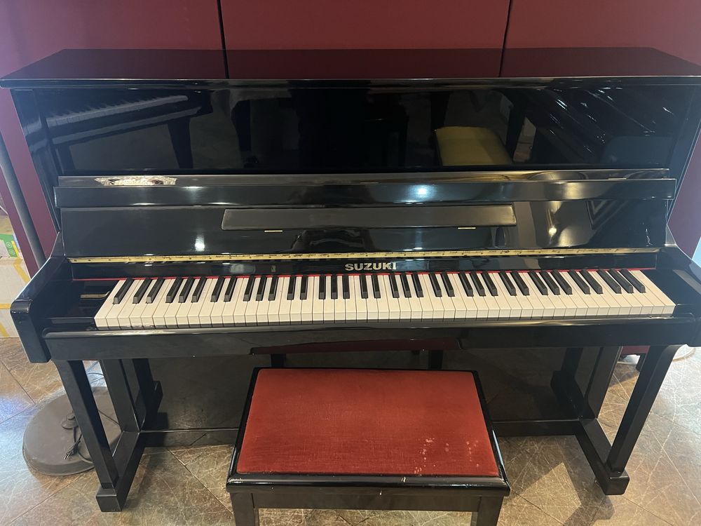 Piano vertical suzuki boa qualidade