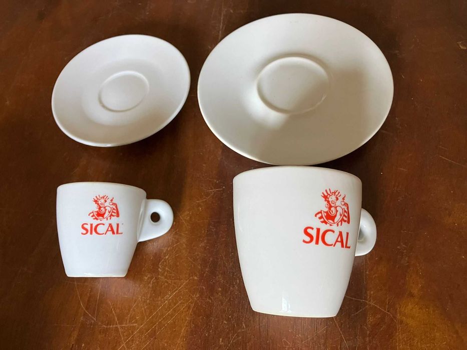 Chavenas de Cafe e Cha com Pires Sical