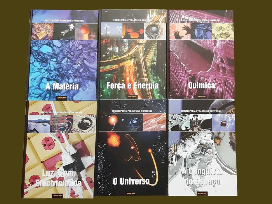 Enciclopédia Pedagógica Universal composta por 24 volumes