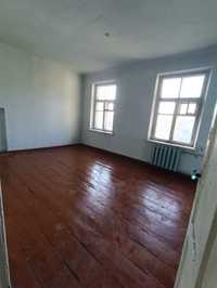 Продам 3 комнатную квартиру в центре города