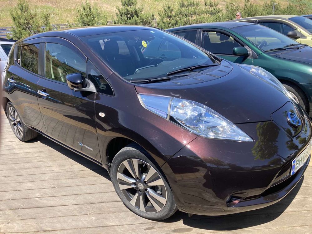 Продам электромобиль Nissan Leaf (Ниссан Лиф)