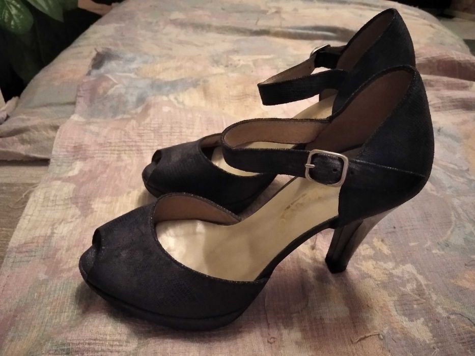 Sandália de toilete NOVA a estrear