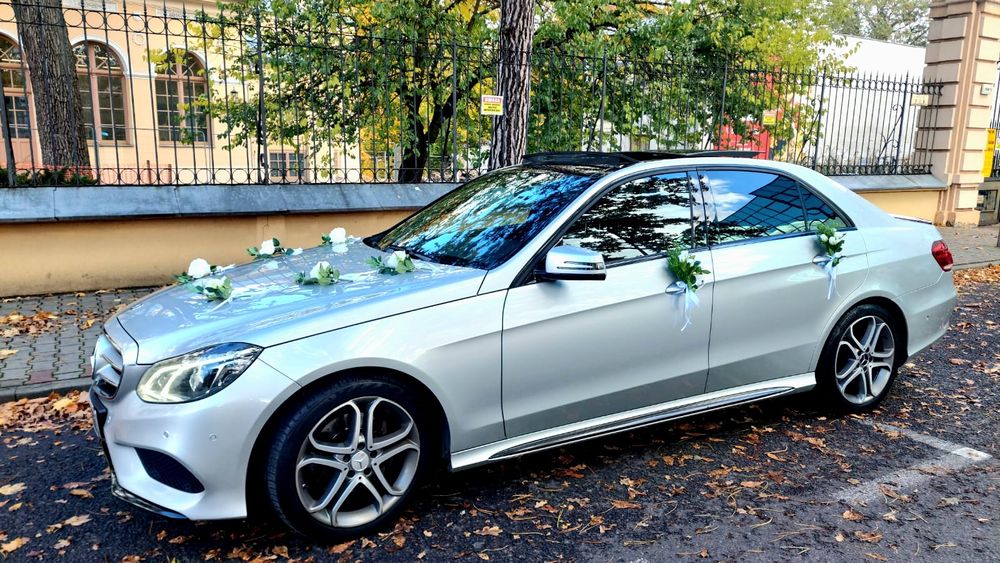 Auto do ślubu Mercedes klasy E