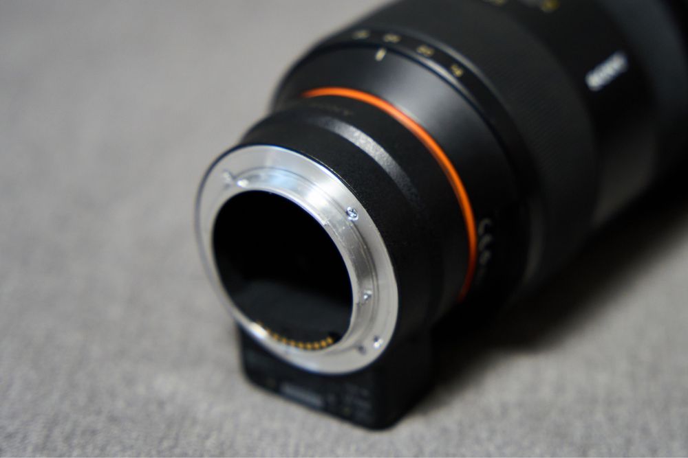 Sony A 16-35mm f/2.8 SSM Carl Zeiss+  перехідник Sony LA-EA-3