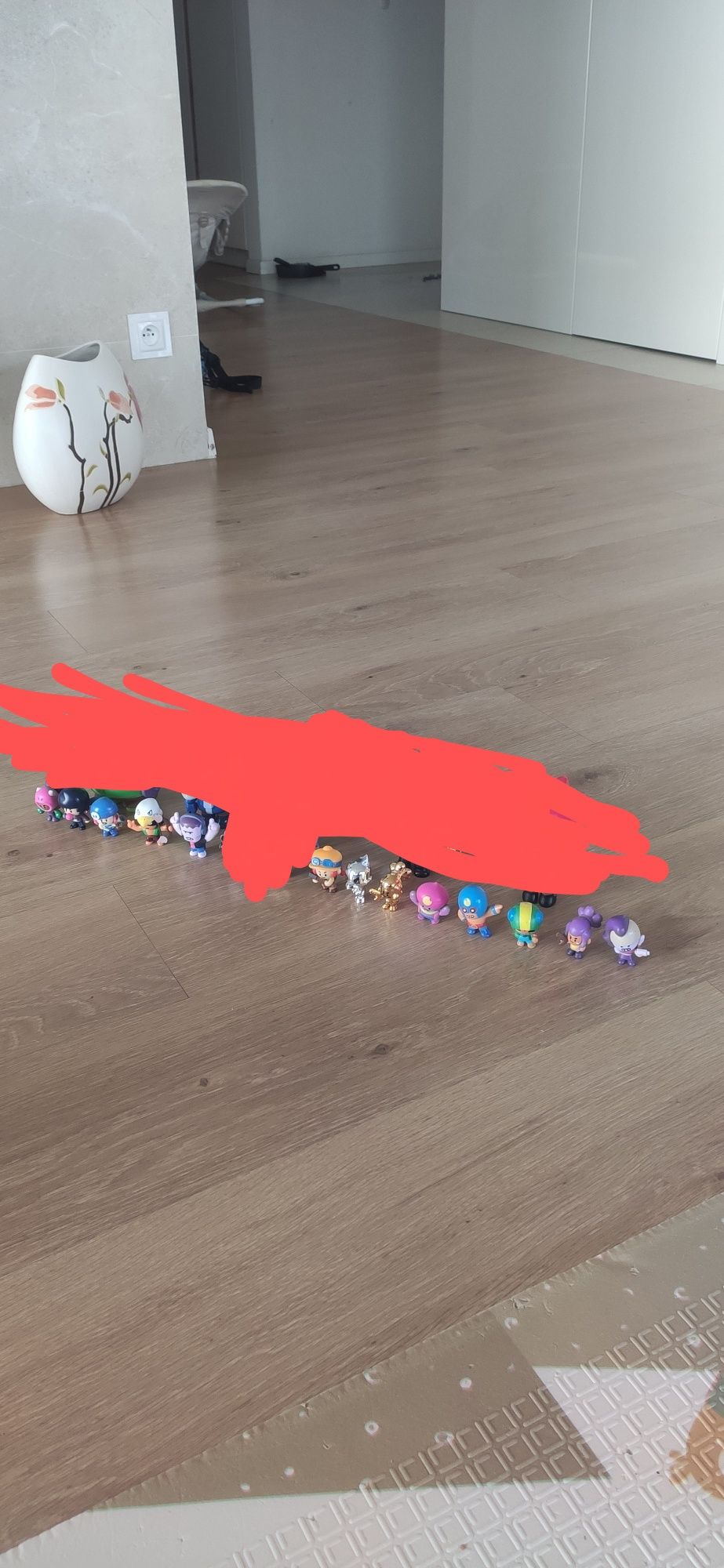 Figurki/zabawki brawl stars.