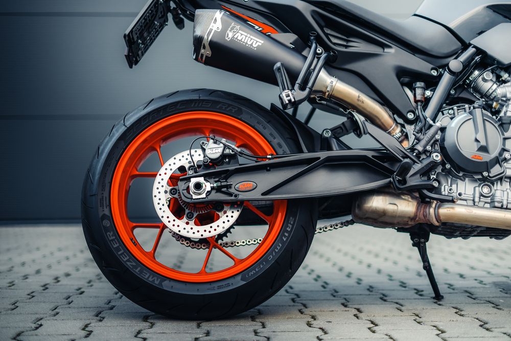Wynajem wypożyczenie najem motocykla KTM Duke 790 kat. A
