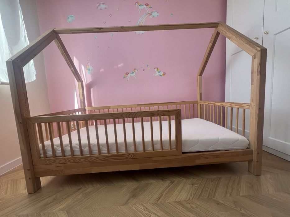 Łóżko domek Pioli 190/100 plus materac piankowy
