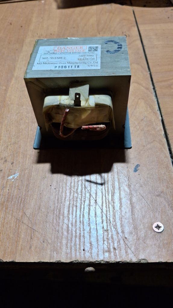 Transformator z mikrofalówki 700w