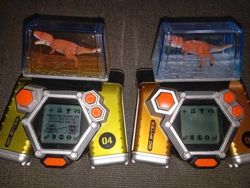 Bio Bytes T-Rex Dinosaur eletrônico portátil