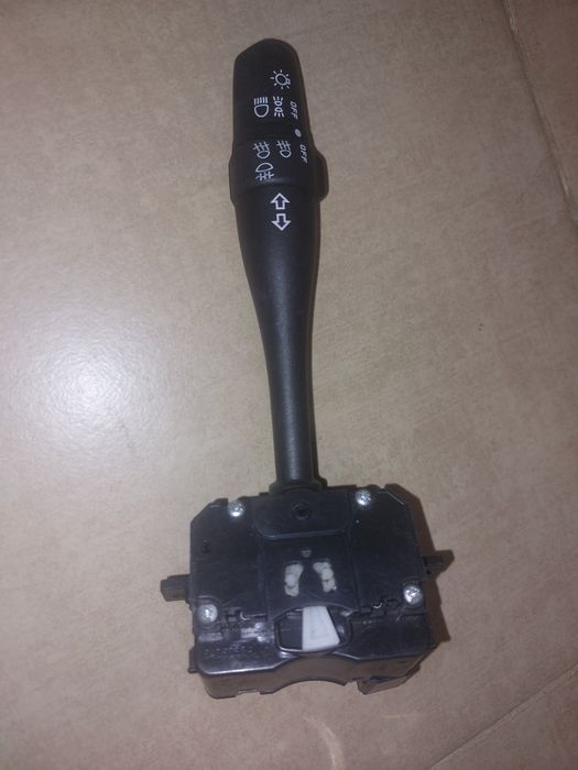 Przełącznik świateł nissan micra k11